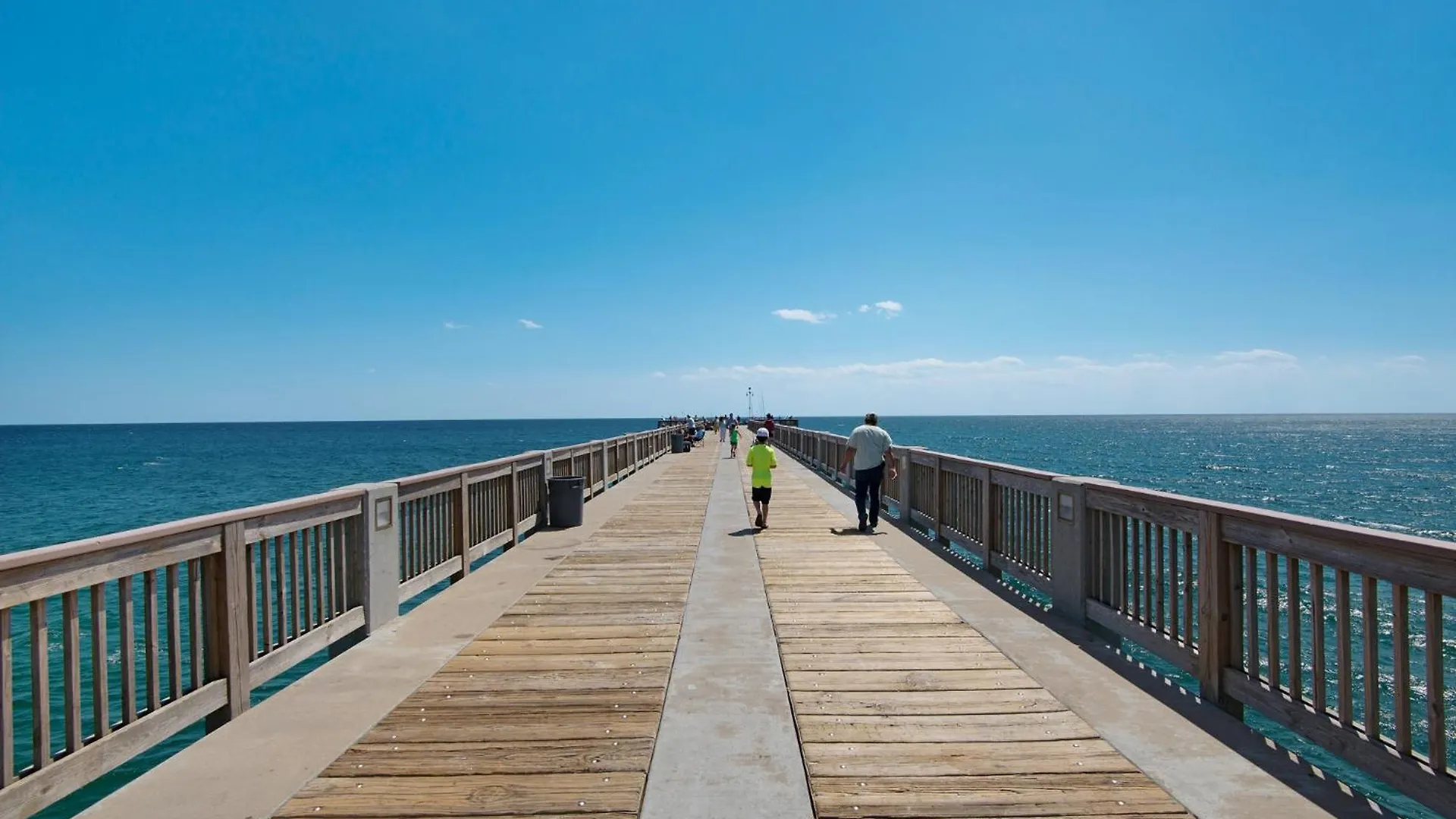 Steps To Paradise: Ground-Floor 2Br/2Ba Beachfront Condo, Sleeps 8, Gulf Views! Panama City Beach